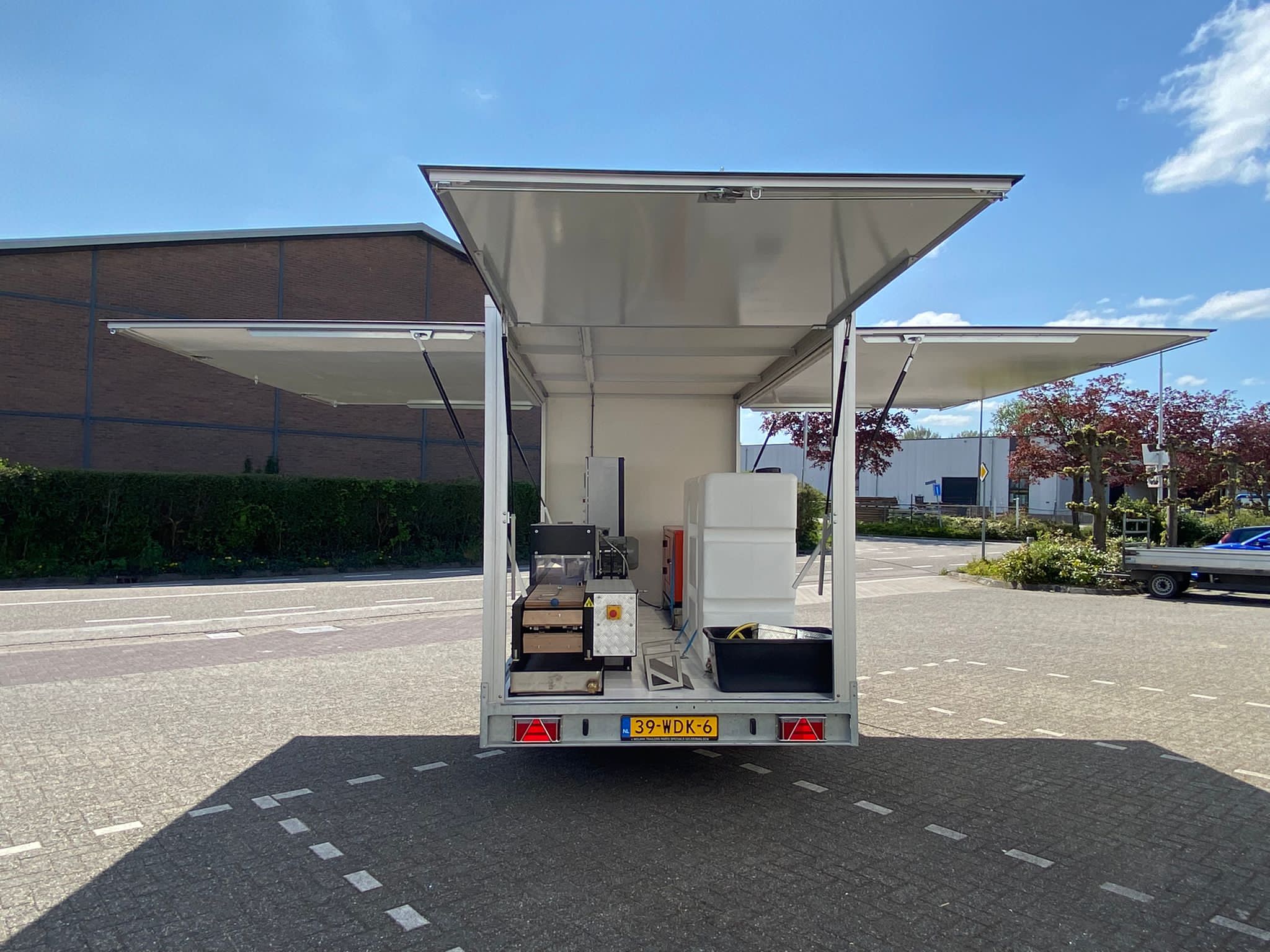 De mobiele steenzagerij van VBT B.V. | Mobiele steenzagerij nodig?